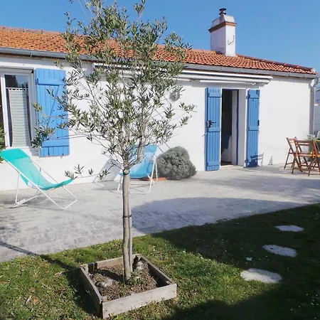 Ep000-22c 3 Pieces-4 Couchages * L'Epine (Vendee)